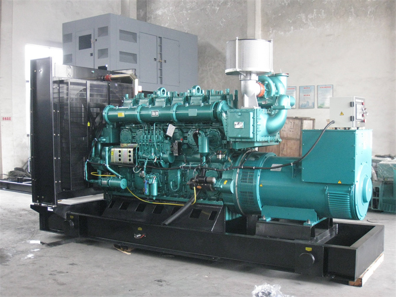 汉源200KW 柴油发电机的油耗是多少?